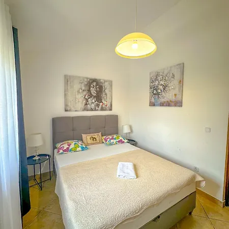 Apartment Apartment Sara Punta Skala *