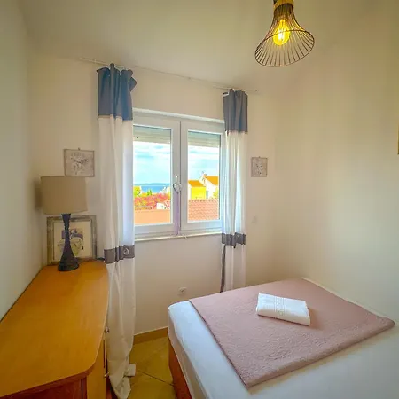 Apartment Sara Punta Skala *